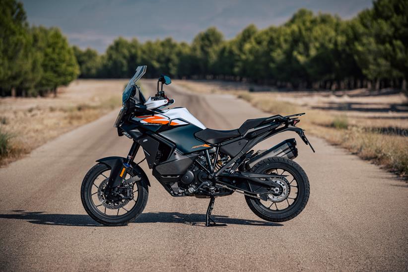 Side view of the KTM 1390 Super Adventure S