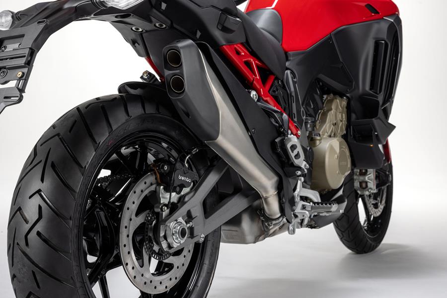 2025-on Ducati Multistrada V4S detailed low static shot