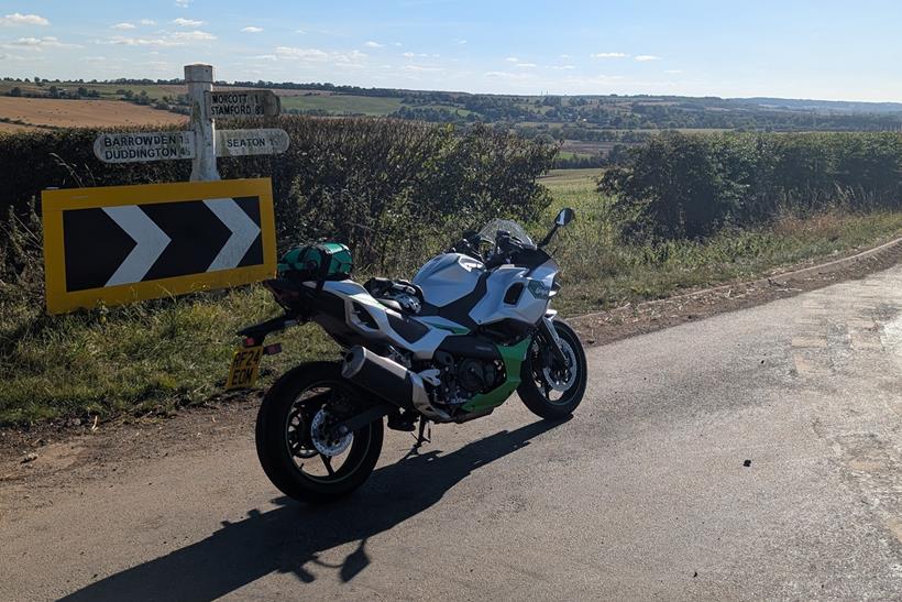 Kawasaki Ninja 7 Hybrid above Harringworth viaduct