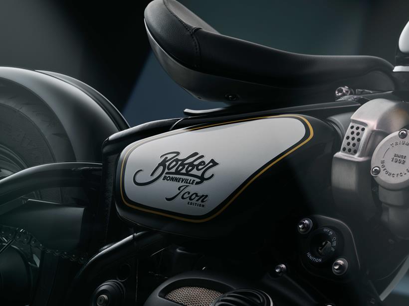 Triumph Bobber Icons edition logo beneath the seat