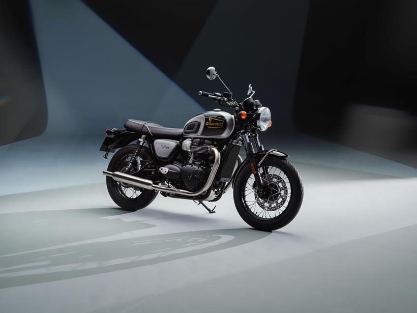 Triumph Bonneville T100 in Icons collection