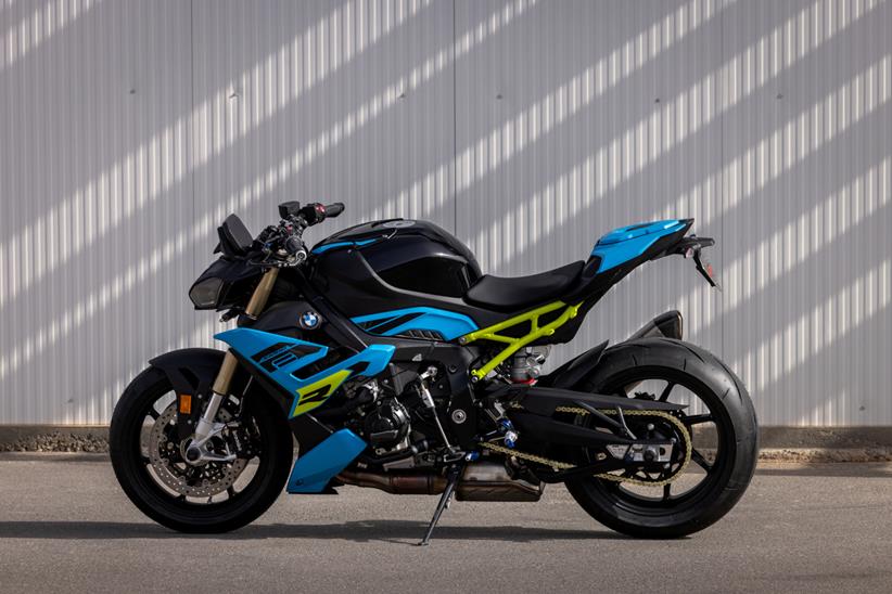 BMW S1000R side