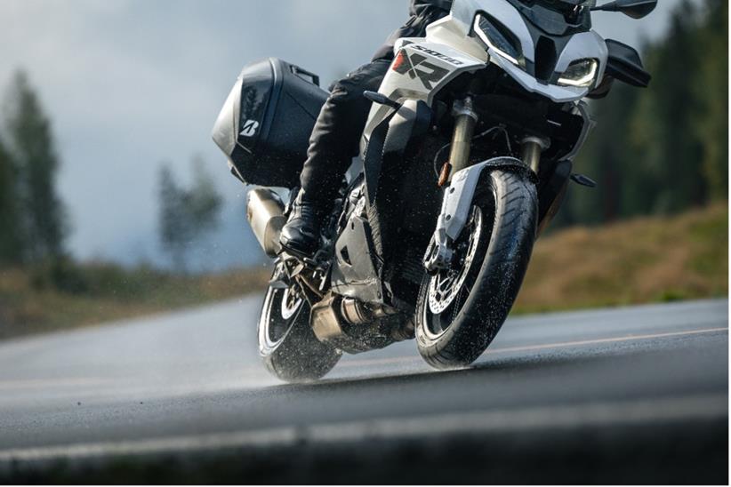 BMW S1000XR riding on Bridgestone Battlax T33 touring tyres