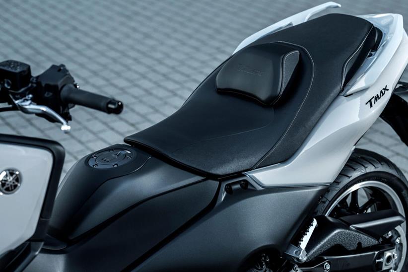 Yamaha TMAX seat