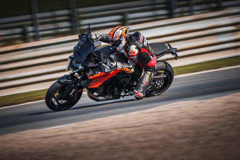 Knee down on the KTM 1390 Super Duke GT