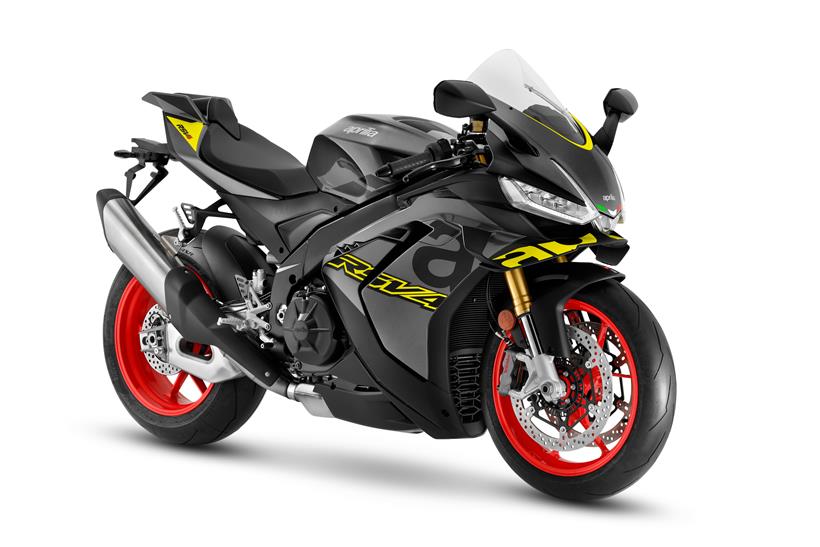 Aprilia RSV4 front three quarters