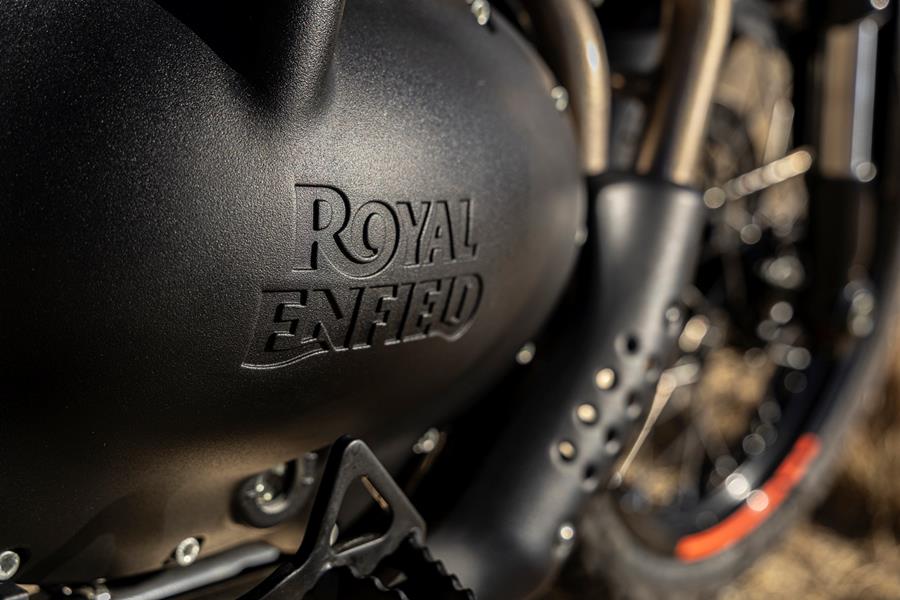 2025-on Royal Enfield Bear 650 detailed engine casing 