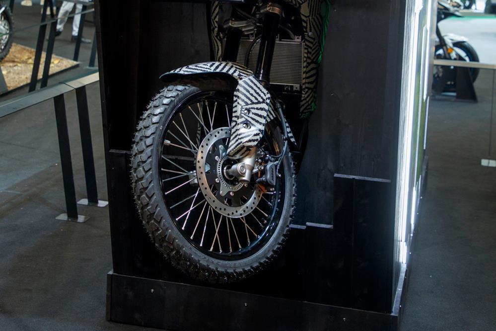 TEAM GREEN S TEASER IS KAWASAKI ABOUT TO LAUNCH A NEW KLE visual data 8