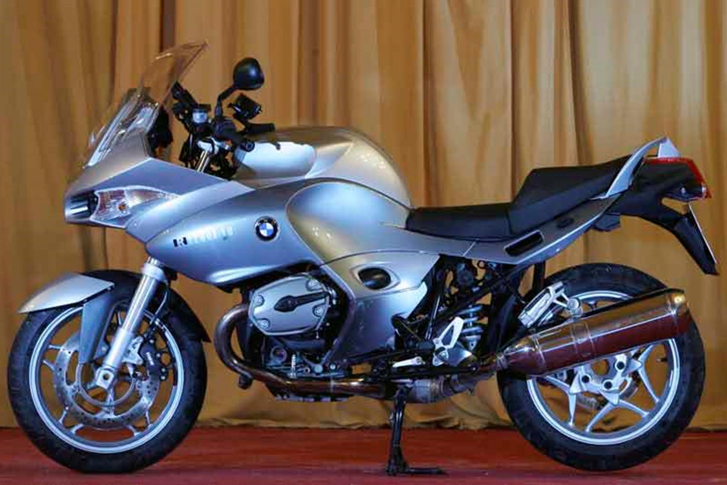 BMW R1200ST (2005-2007) Review | Speed, Specs & Prices