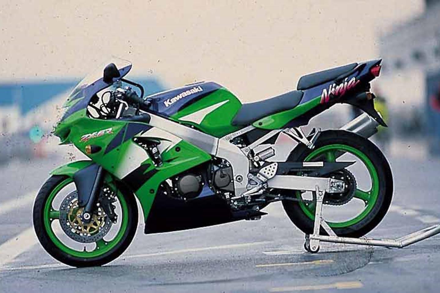 KAWASAKI ZX-6R (1998-1999) Review | Speed, Specs & Prices