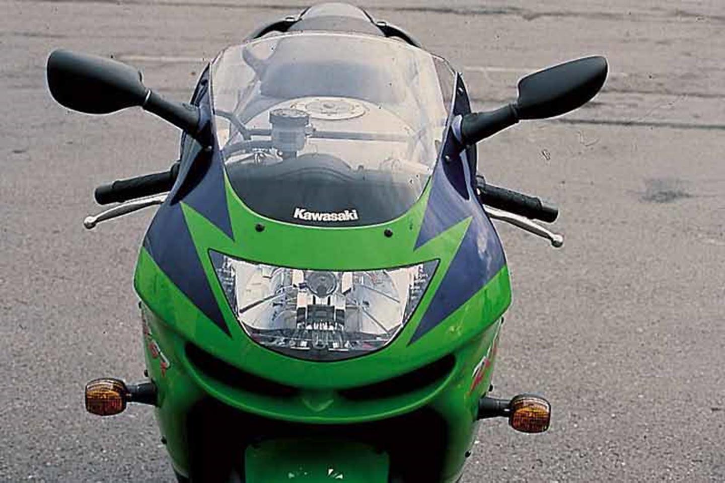 KAWASAKI ZX 6R 1998 1999 Review Speed Specs Prices