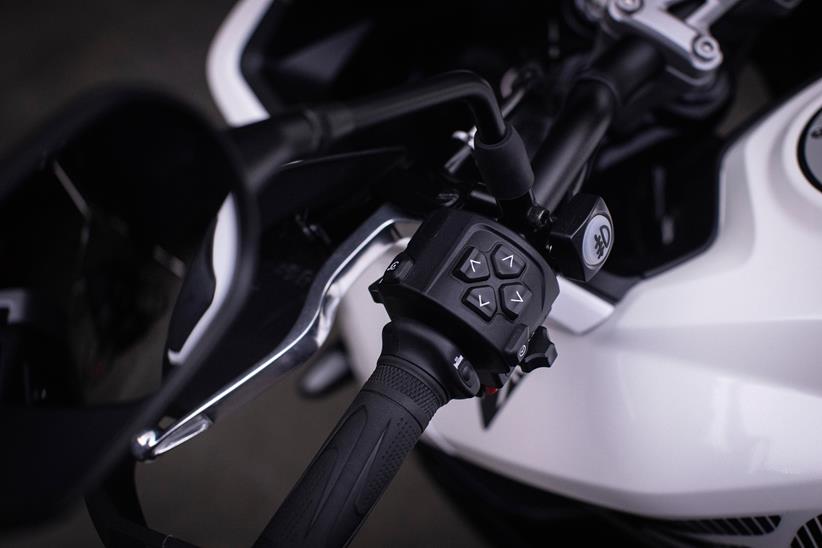 2025 Triumph Tiger Sport 660 switchgear