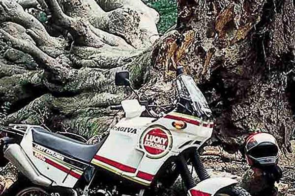 Racing Cafè: Vintage Brochures: Cagiva Elefant 900 1994 (ITA