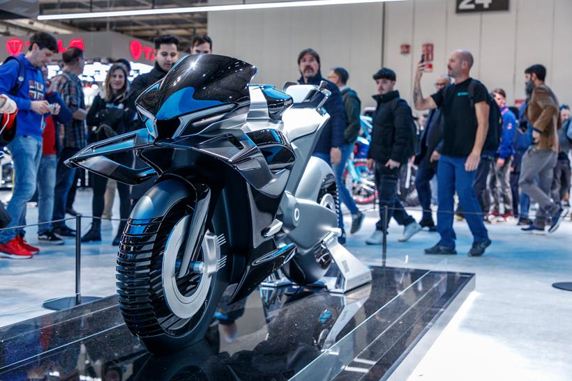 CFMoto V4 sports bike concept at EICMA