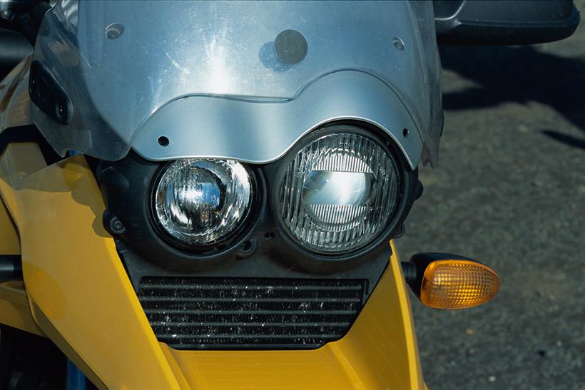 Bike headlight with bluish xenon look