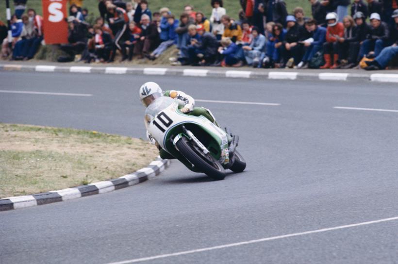 Mick Grant riding his Kawasaki KR750