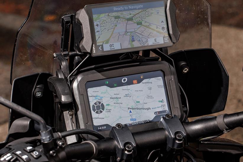 Harley-Davidson CVO Pan America Garmin zumo XT2