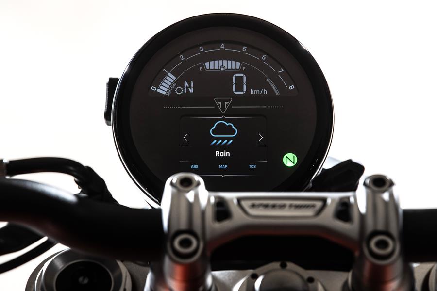 2025-on Triumph Speed Twin 1200RS dash displaying riding modes