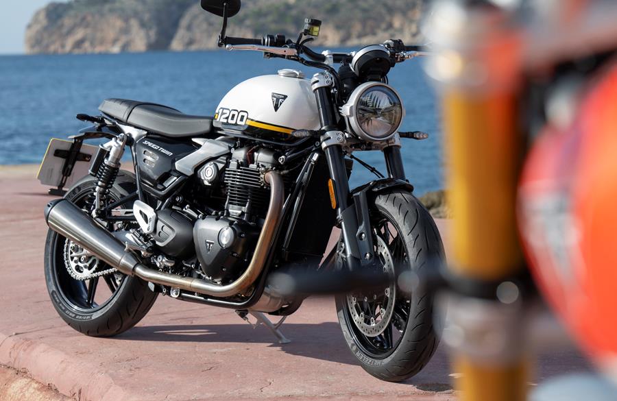 2025-on Triumph Speed Twin 1200RS white colour option