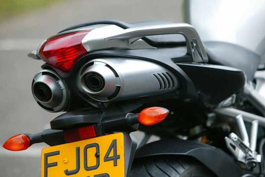 Yamaha FZ6 Fazer exhausts