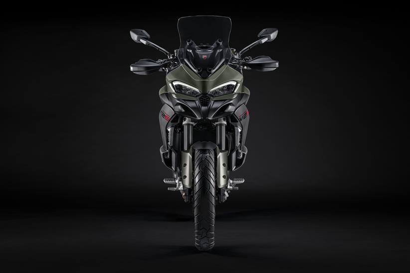 Ducati Multistrada V2 S front end