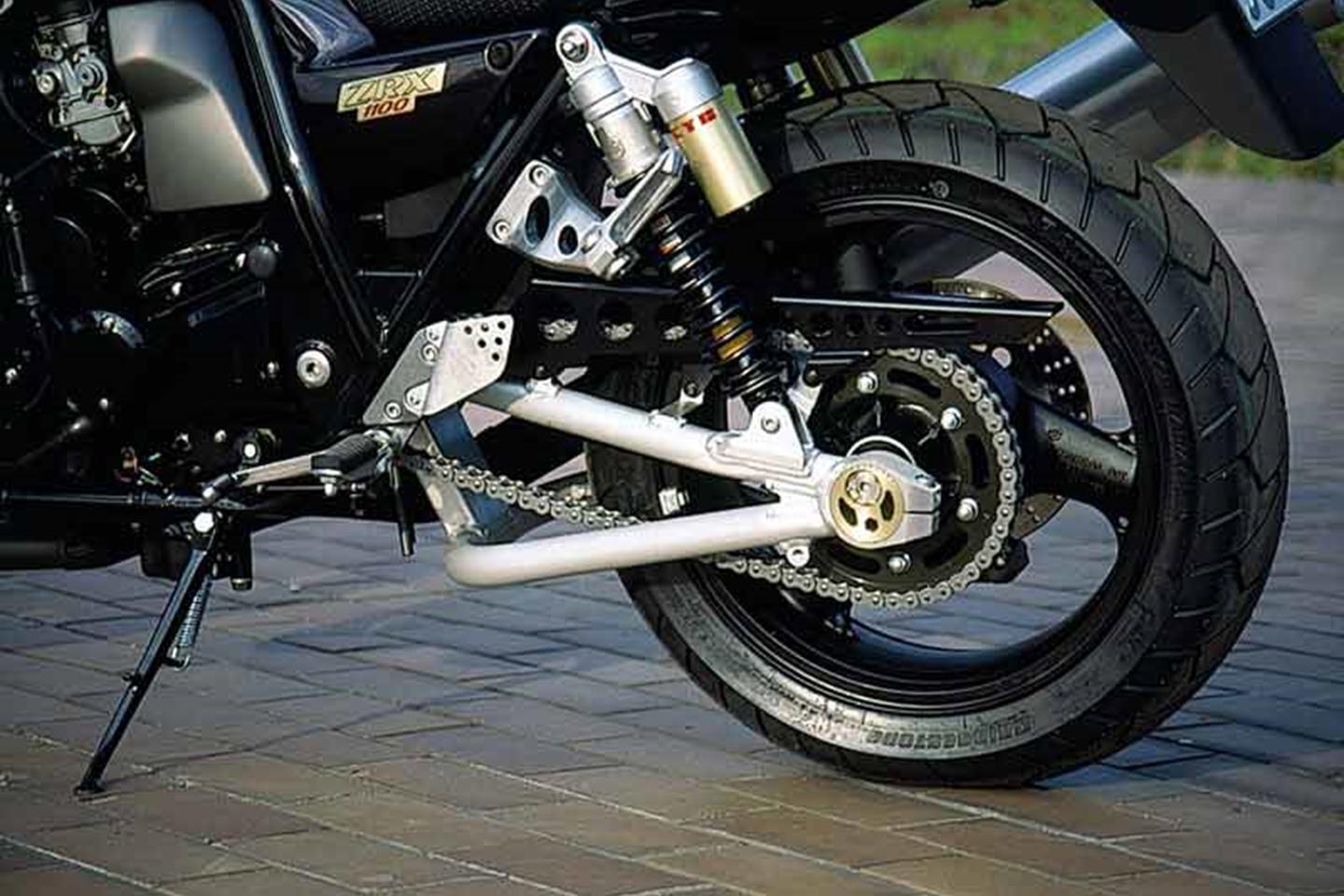 日本最安値 ☆cwк四590 ZRX1100 JKAZRT10CDA 左右サイドカバー エア 