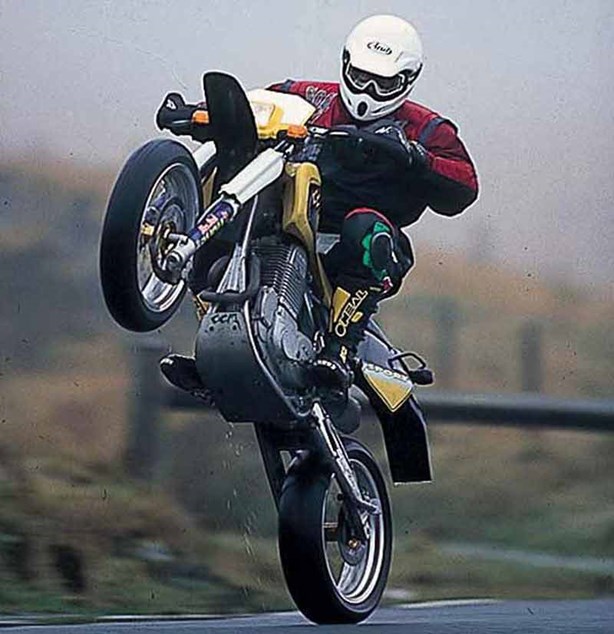 CCM 604 DUAL SPORT (1998-2002) Review, Specs & Prices