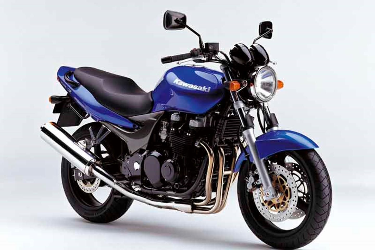 KAWASAKI ZR-7 (1999-2004) Review | Speed, Specs & Prices