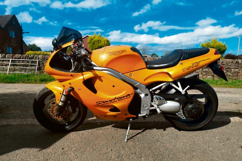 Triumph Daytona T595