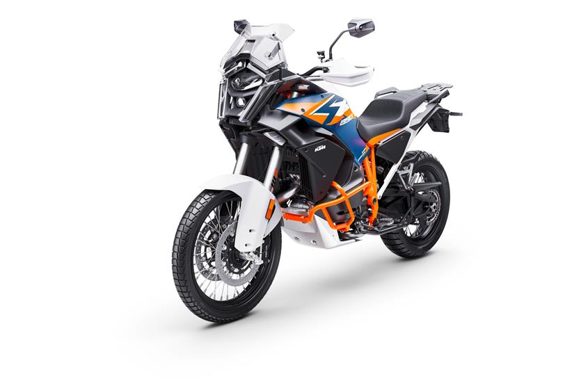 KTM 1390 Super Adventure R front three-quarter