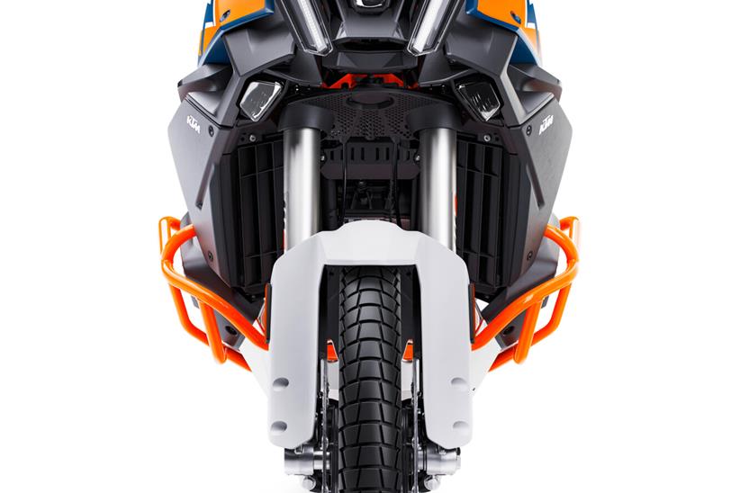 KTM 1390 Super Adventure R front end