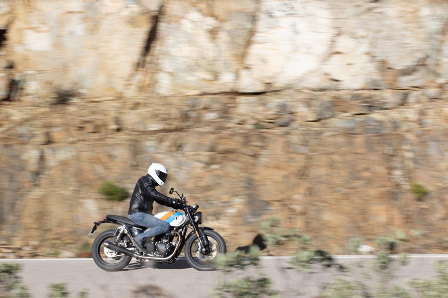 2025-on Triumph Speed Twin 900 riding through the mountains