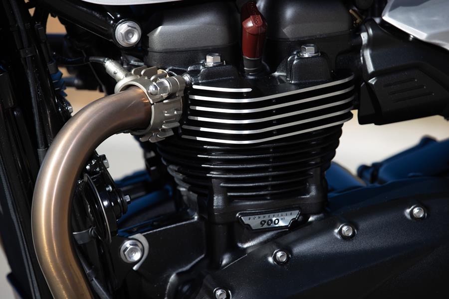 2025-on Triumph Speed Twin 900 detailed left hand engine shot