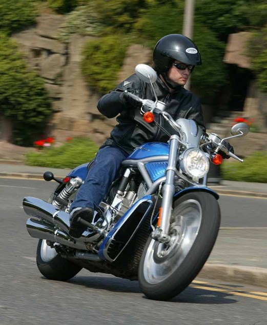 HARLEY-DAVIDSON V-ROD (2001-2008) Review, Specs & Prices