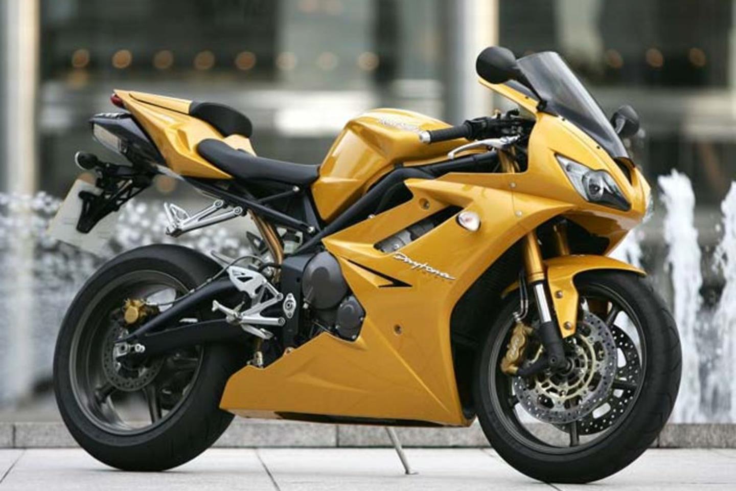 08 triumph clearance daytona 675