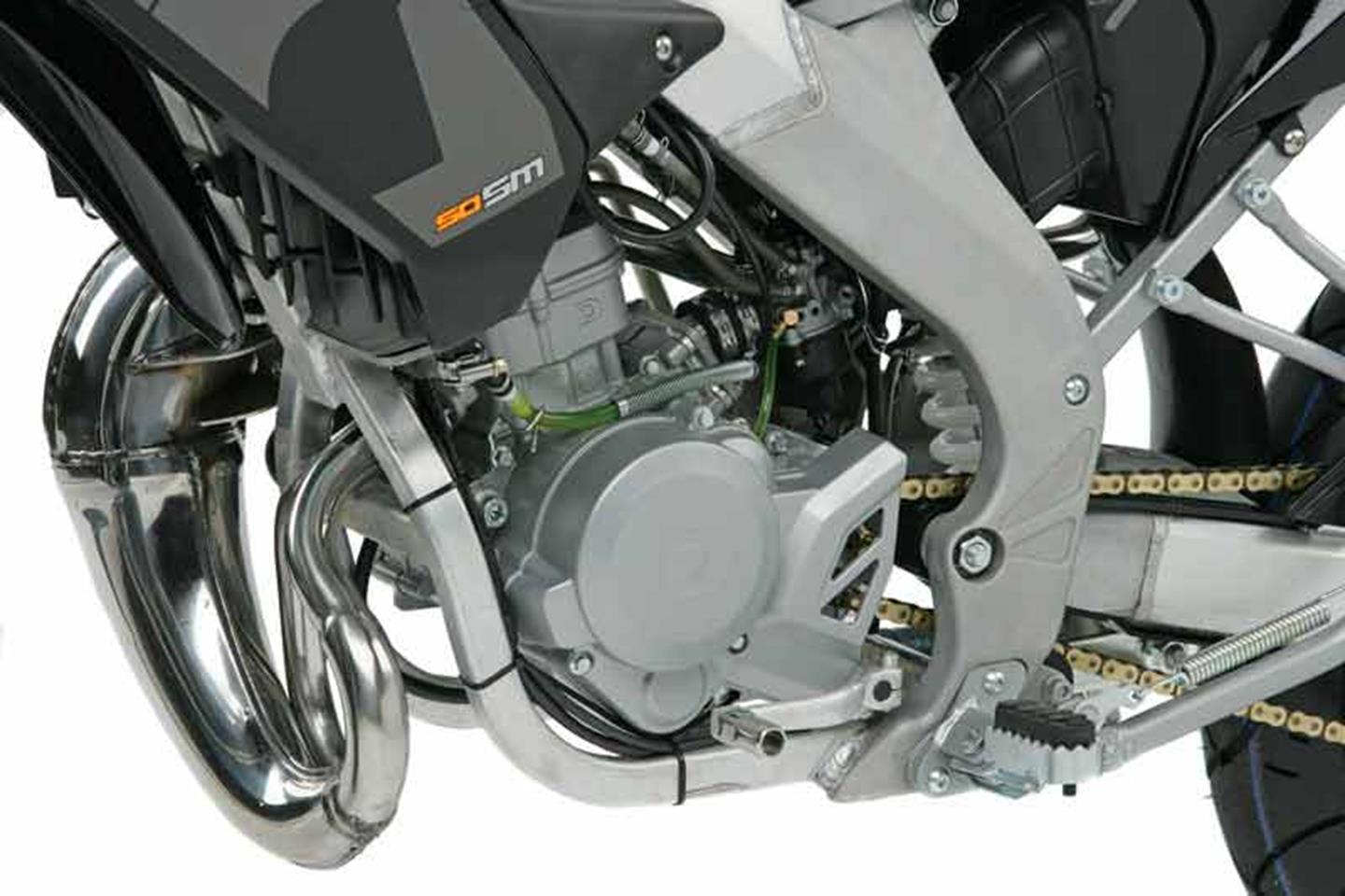 Derbi Senda 50 R (1993-2004) Review | Speed, Specs \u0026 Prices | MCN