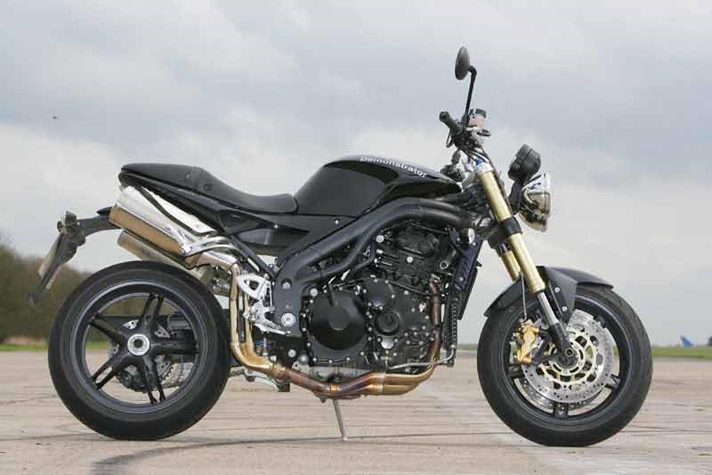 Speed triple outlet 2007