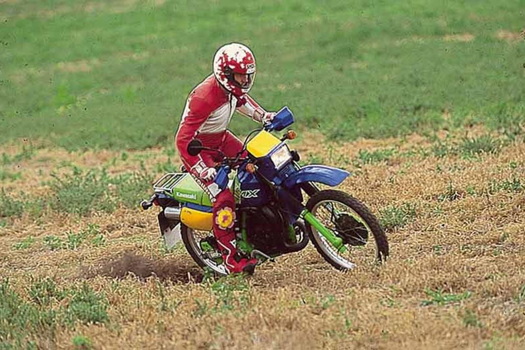 KAWASAKI KMX125 (1986-2002) Review | Specs & Prices