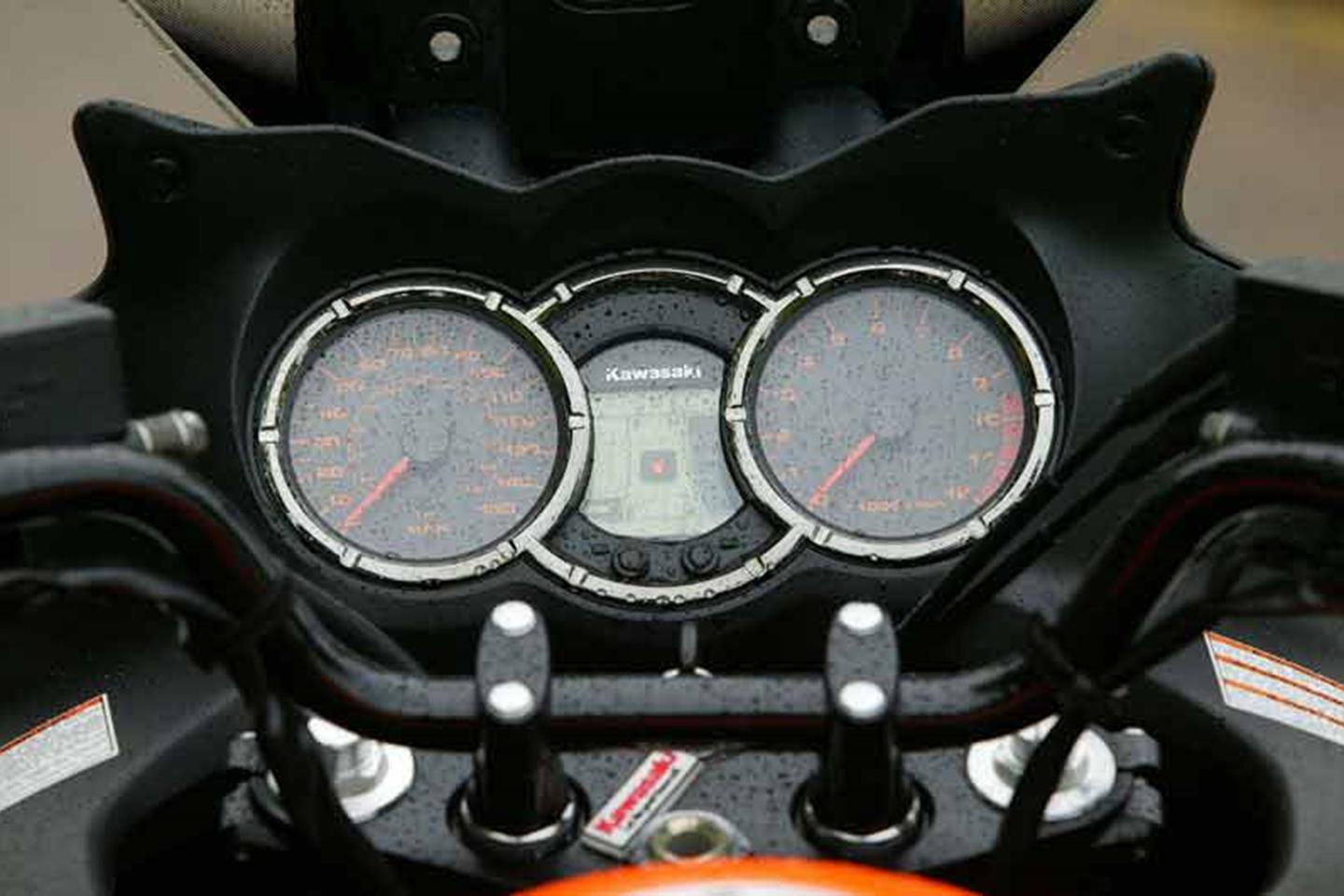 norev カワサキ klv 1000 lcl ツール・ド・フランス 2006 norev カワサキ klv 1000 lcl ツール・ド・フランス 2006 - メルカリ