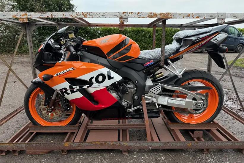 2005 Honda CBR1000RR Fireblade in its storage crate