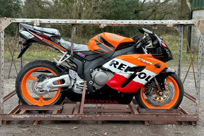 2005 Honda CBR1000RR Fireblade with Repsol paint job