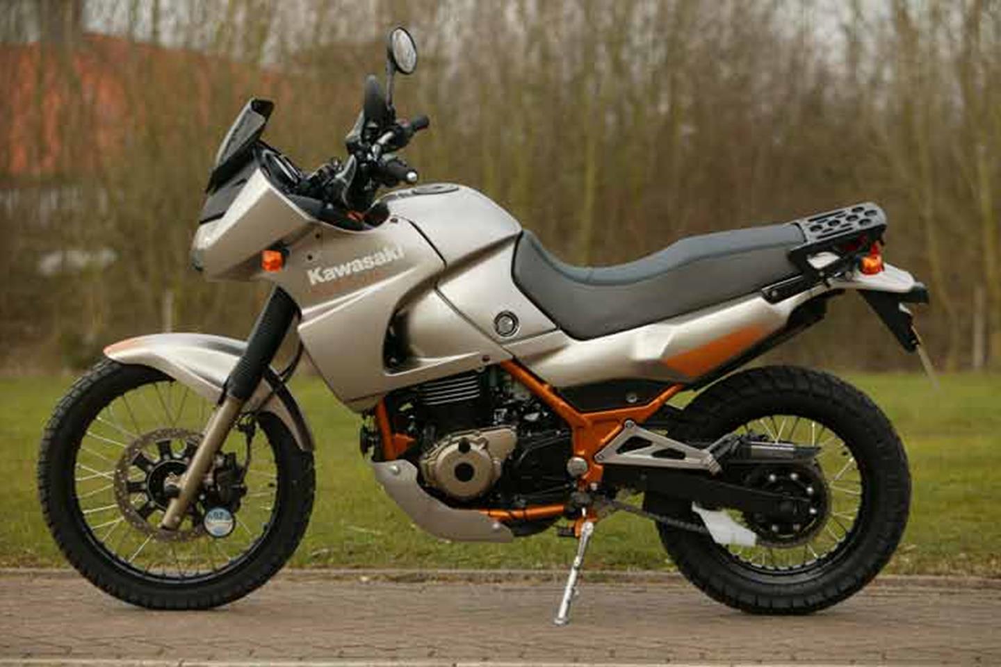 KAWASAKI KLE500 (1991-2007) Review | Specs & Prices