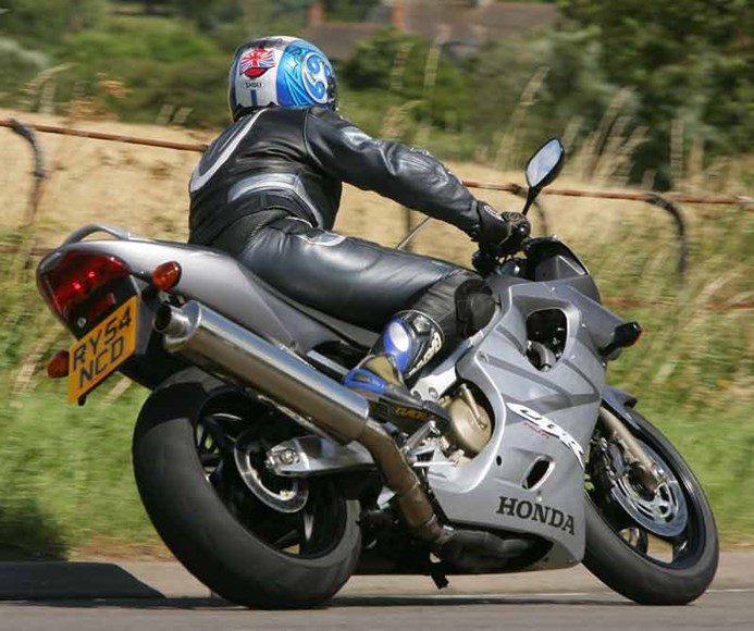 honda cbr600f specs