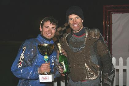 Winner Lee Complin with Neil Hodgson