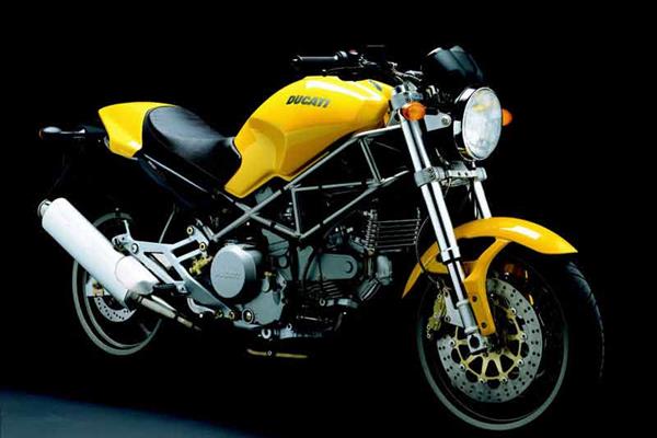 Ducati M750/800 Monster motorcycle review - Side view