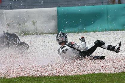 Checa crashes in testing in Sepang 