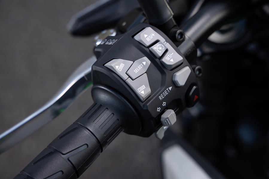 2025-on Kawasaki Z900 detailed shot of left hand switch gear