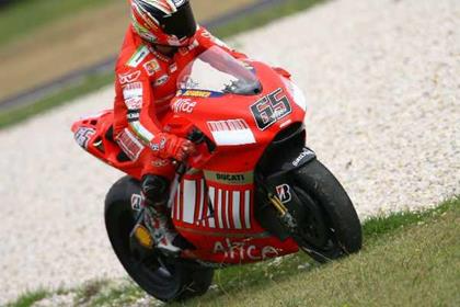 Capirossi: The new 800 takes more strength to ride 