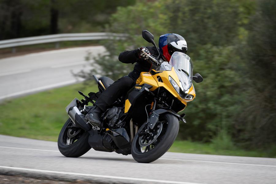 2025-on Triumph Tiger Sport 800 darting along a country road