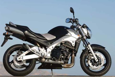 SUZUKI GSR600 (2006 - 2010) Review